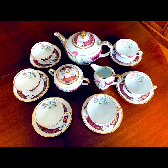 Vintage Gold Plated Fine Porcelain Tea / coffee cups saucers & serving set 17 Pc - Picture 8 of 16